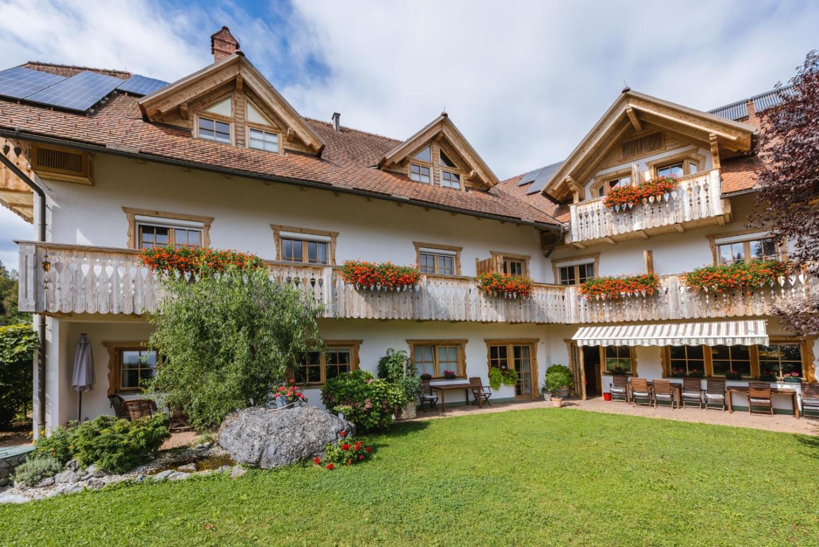 Garni Hotel Berc Блед Екстериор снимка