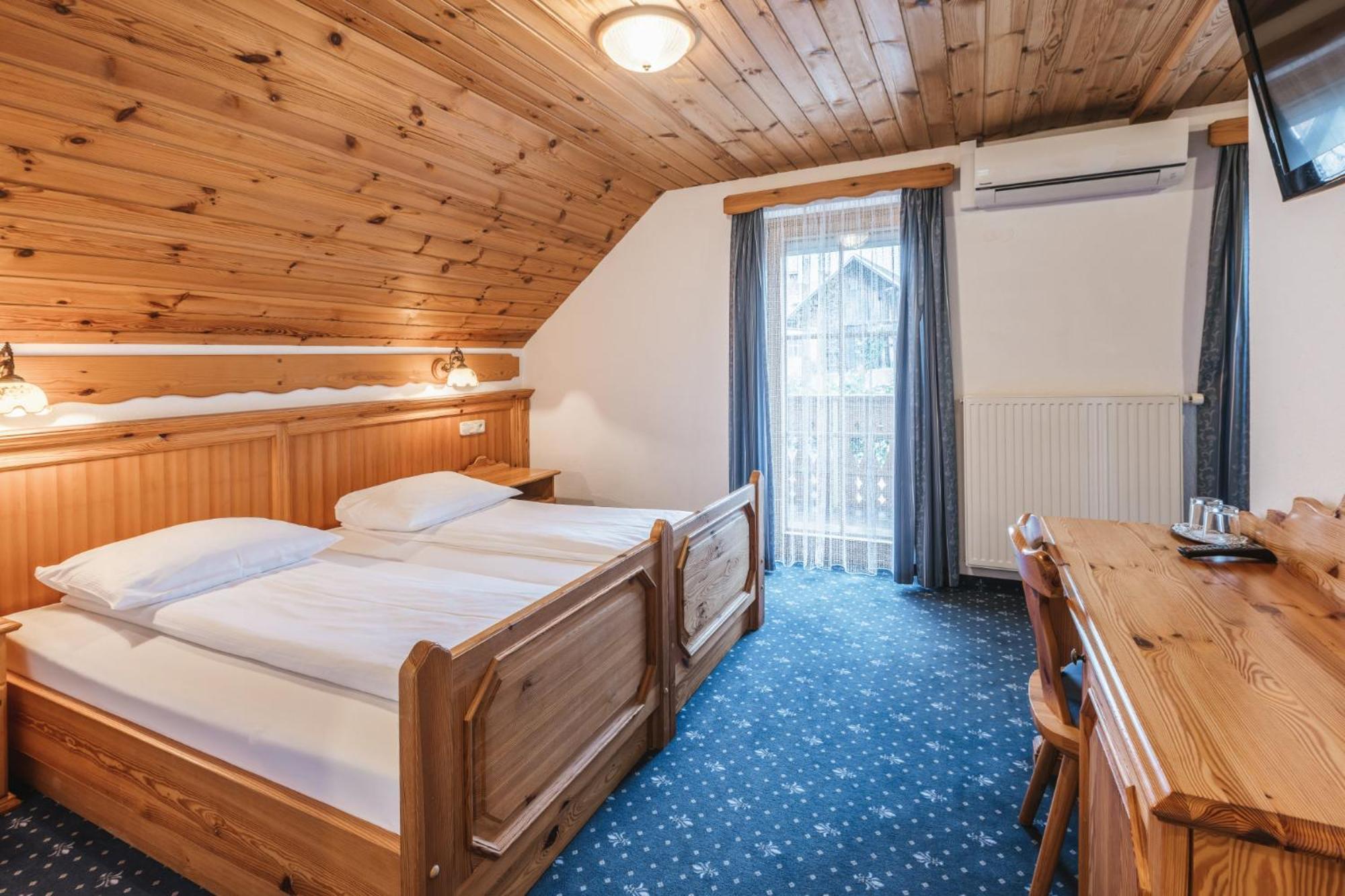 Garni Hotel Berc Блед Екстериор снимка