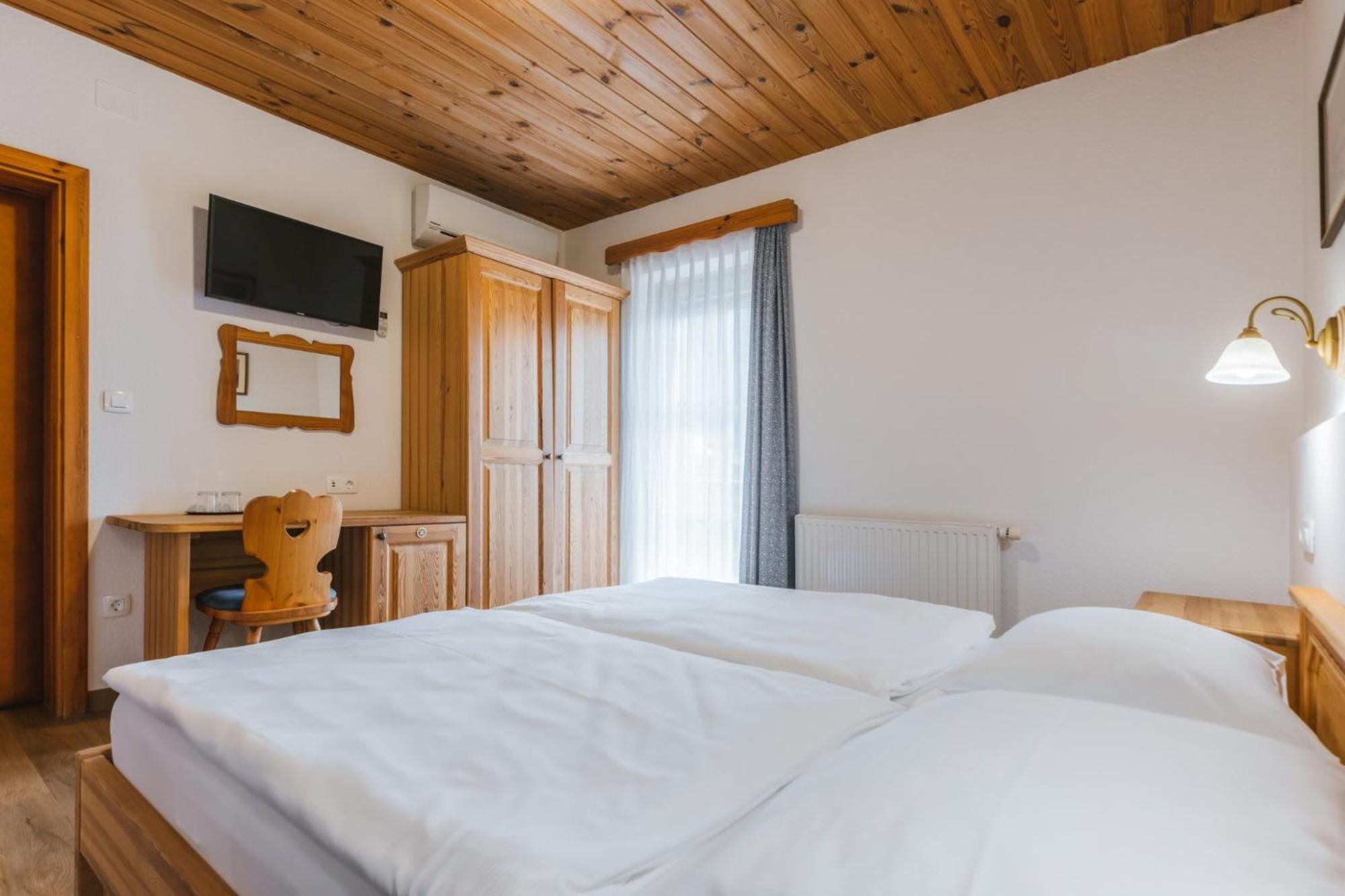 Garni Hotel Berc Блед Екстериор снимка