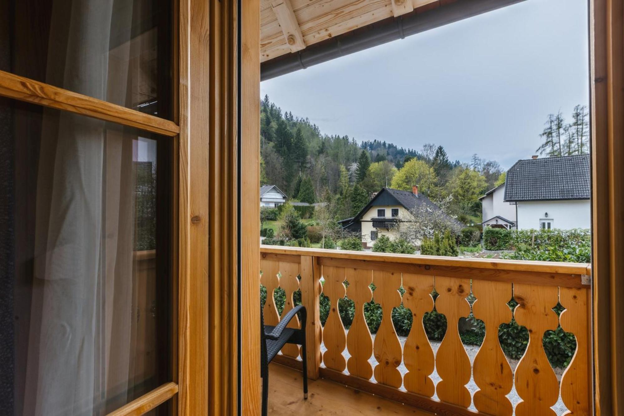 Garni Hotel Berc Блед Екстериор снимка